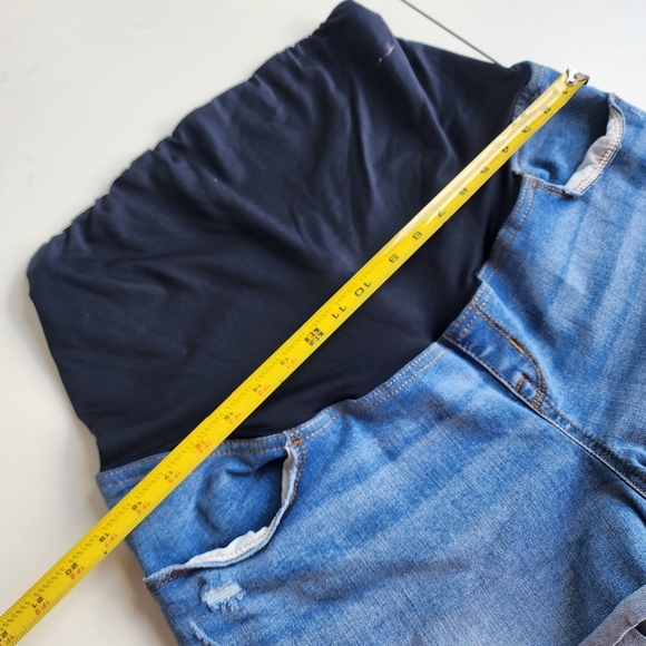 Isabel by Ingrid & Isabel Maternity Womens Midi Shorts Cuffed Hem Blue Size 16 - Picture 5 of 10